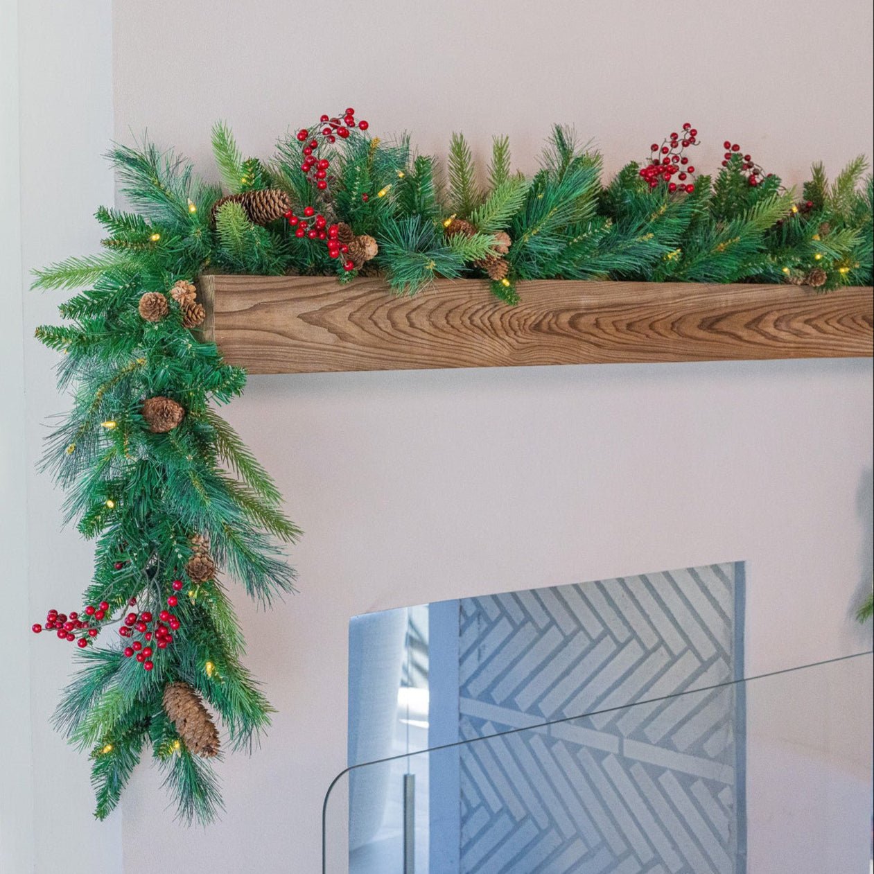 Woodland Garland - Plug-In with Classic Warm White Lights