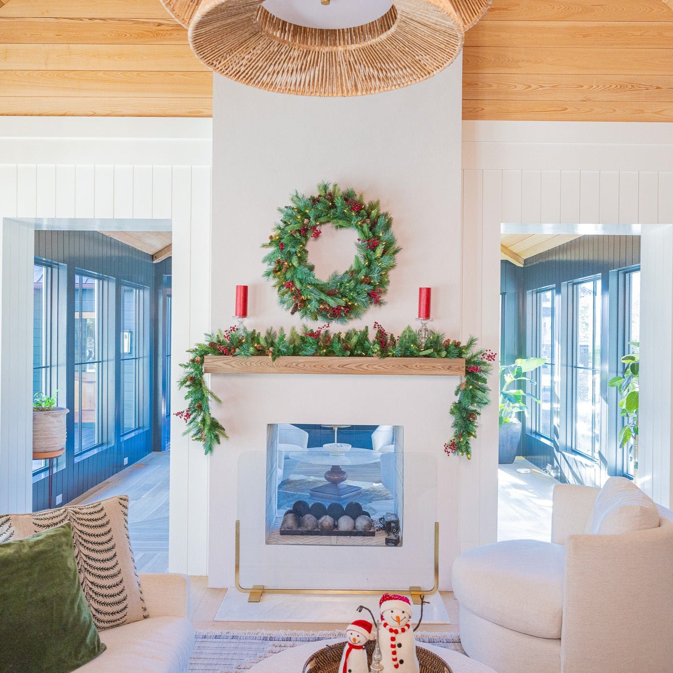 Woodland Wreath - Battery Operated with Dual Color Lights