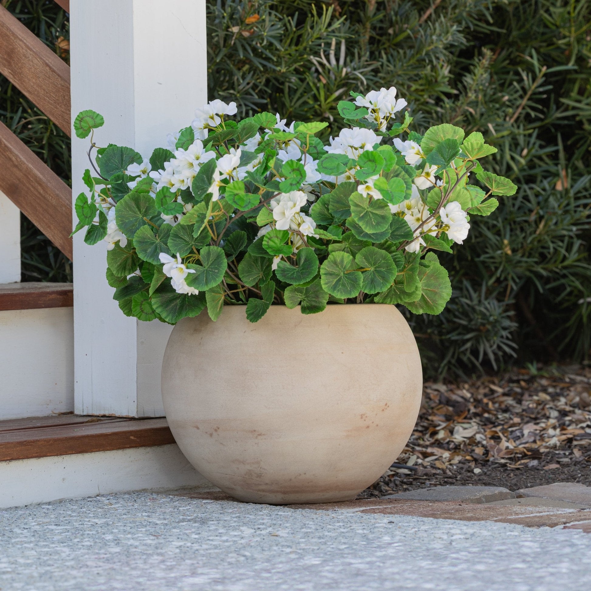 Lifelike Geranium Urn Filler - White - Celestial Lights