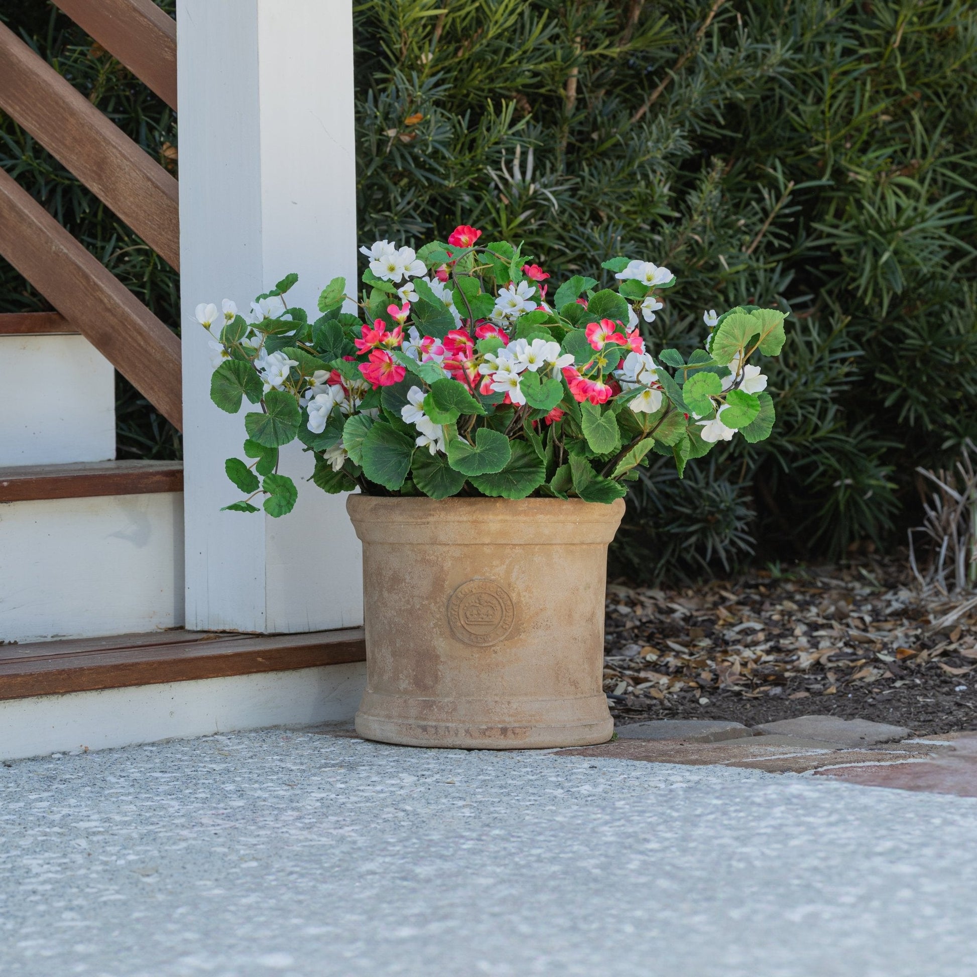Lifelike Geranium Urn Filler - Red and White - Celestial Lights