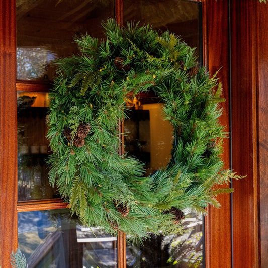 Aspen Wreath - Battery Operated with Dual Color T5 Lights